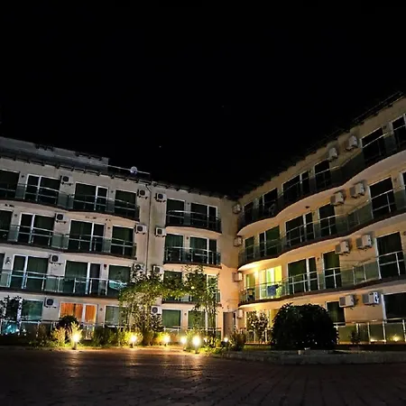 Aparthotel Clara Burgas City