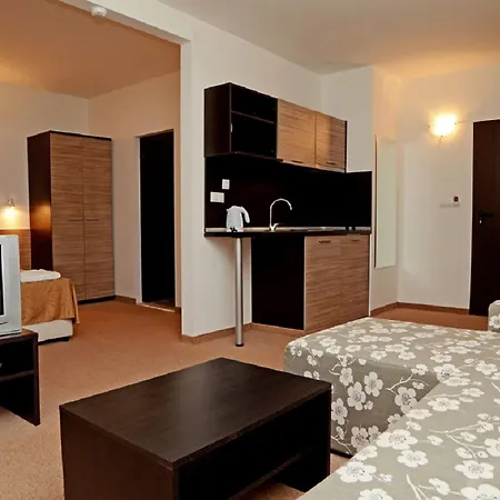 Clara Apartahotel Burgas