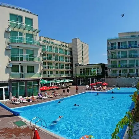 Clara Hotel de apartamente 3*