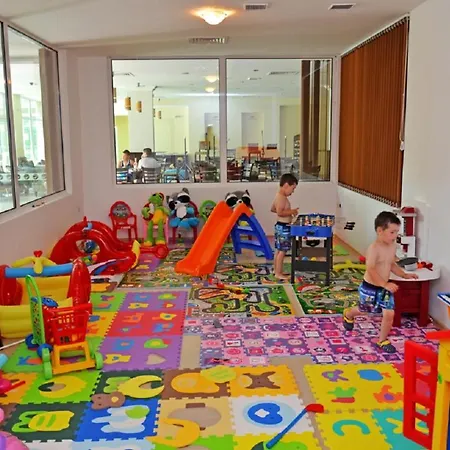 Clara Apartahotel Burgas