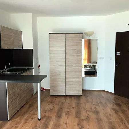 Clara 3*